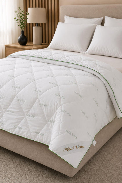 Couette simple Aloe Vera avec bordure (155 x 215 cm)