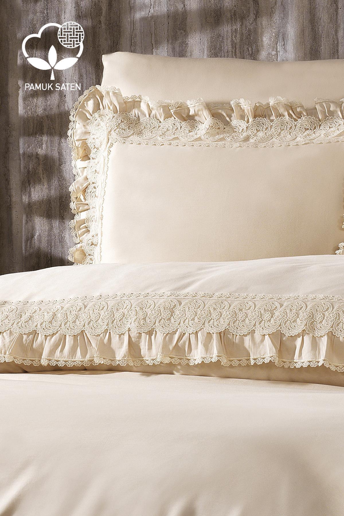 Parure de lit double en satin de coton bio crème avec dentelle, taies d'oreiller et housse aux détails élégants