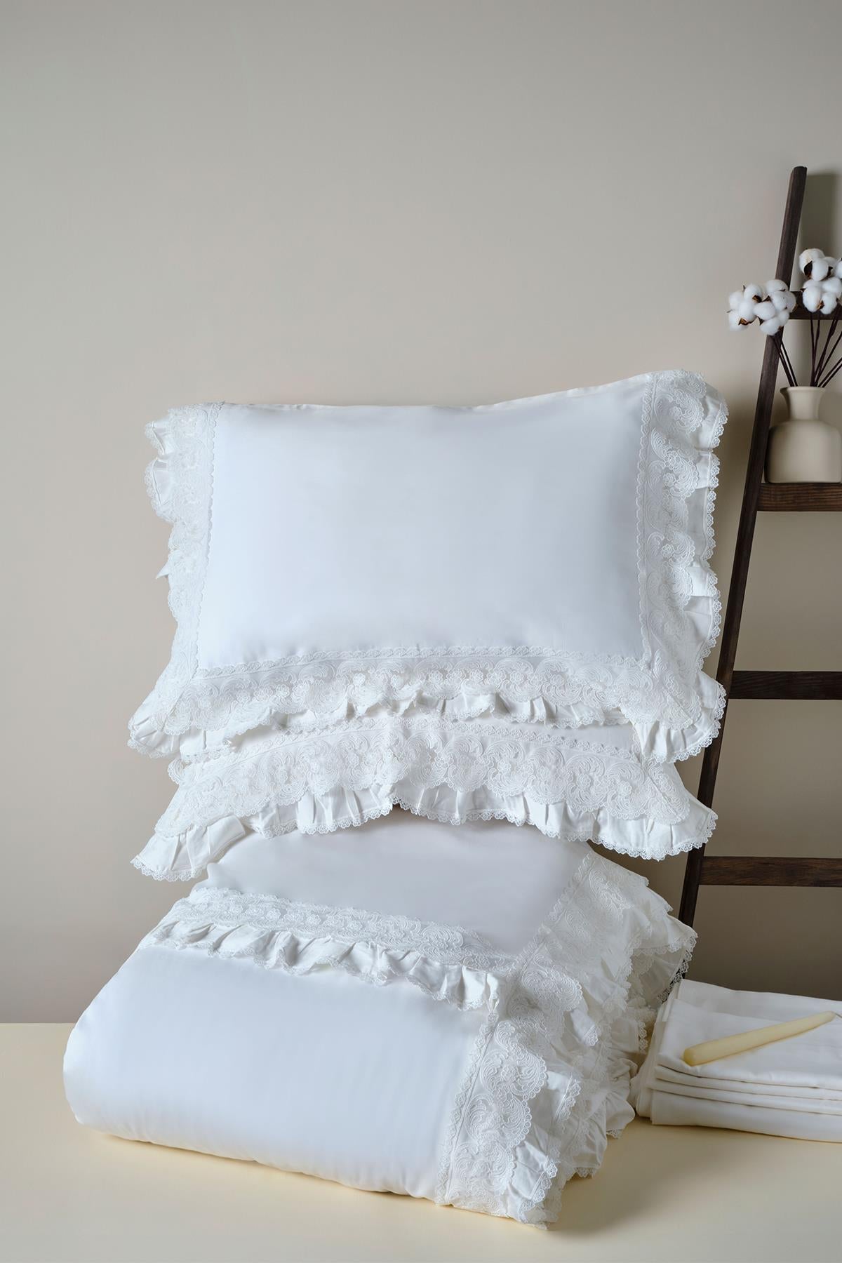 Parure de lit simple 4 pièces Helen Lace en satin de coton