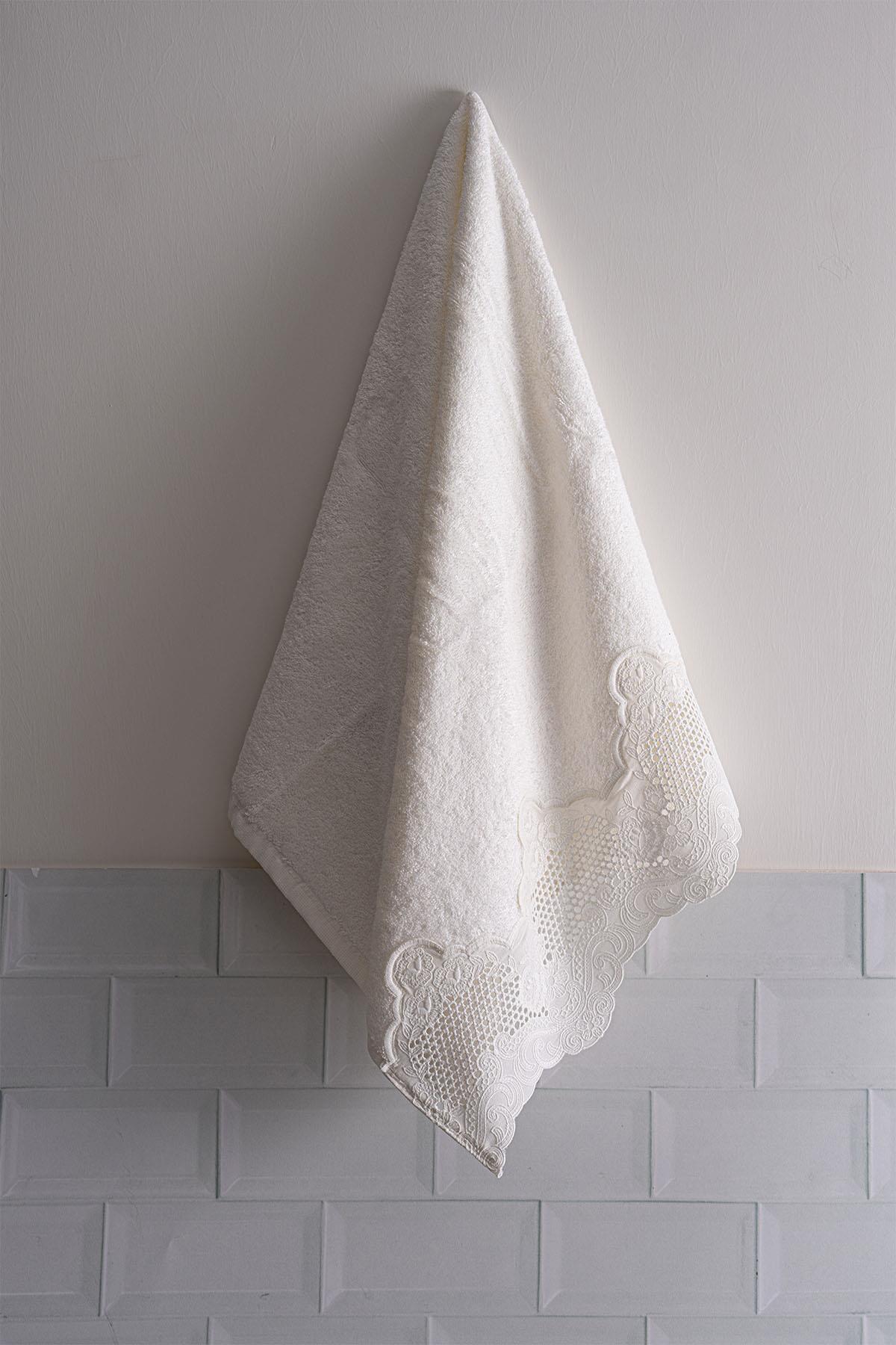 Essuie-mains brodé Iris (30 x 50 cm)
