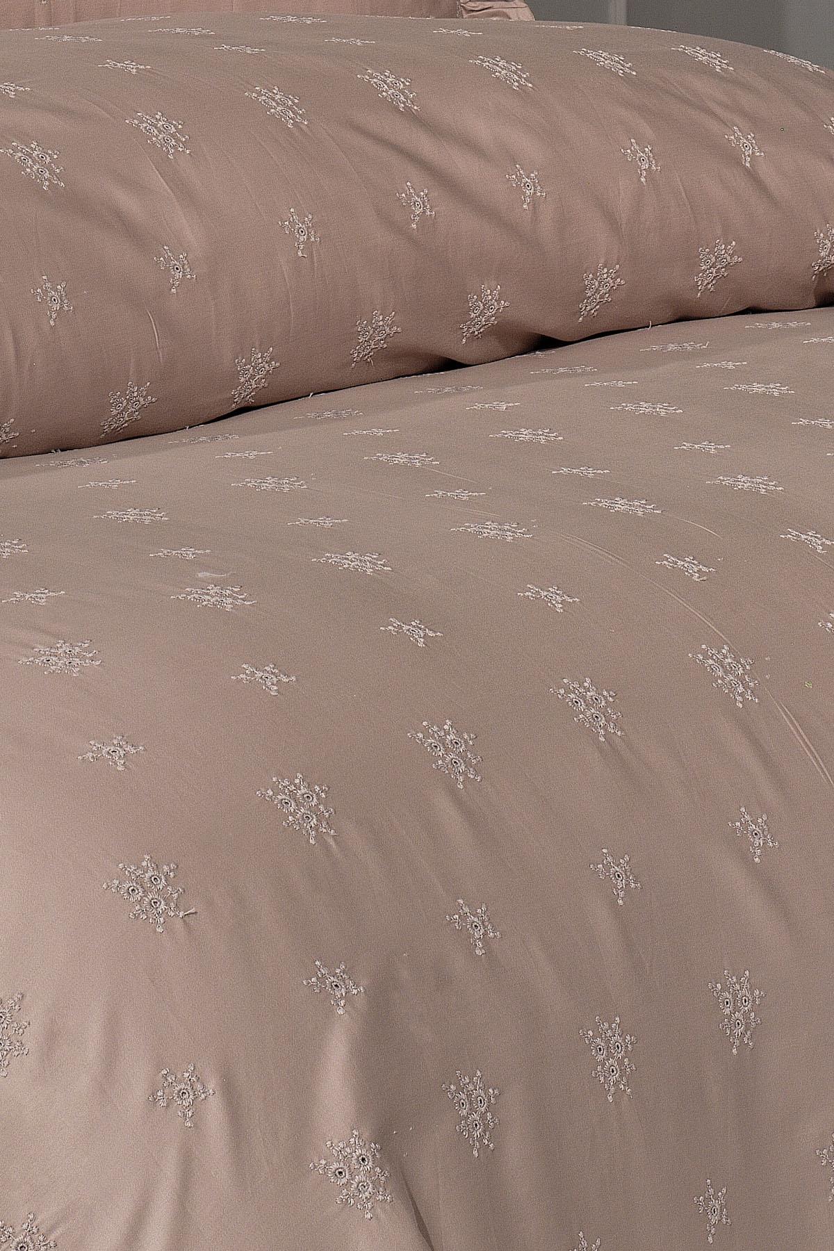 Lovella Floral Embroidered Cotton Sateen Double Duvet Cover Set - 6 Pieces
