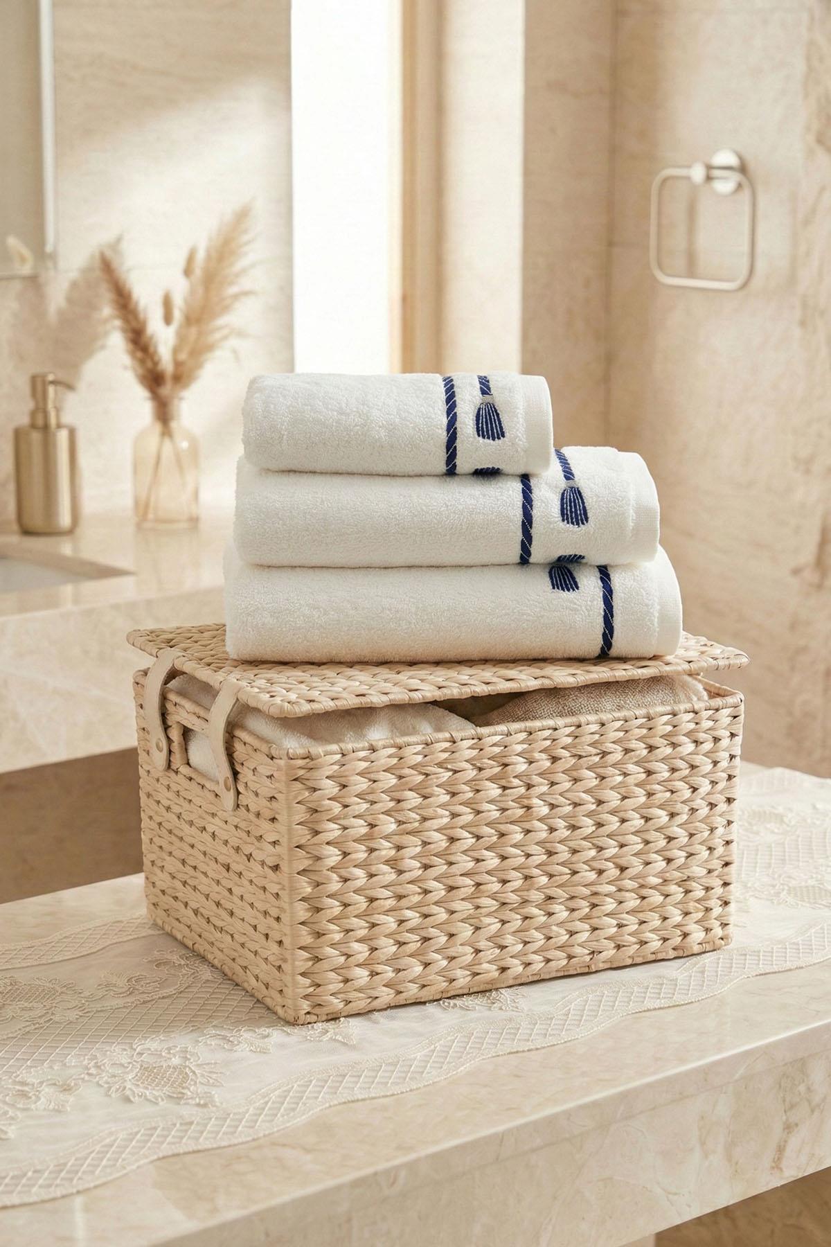 Essuie-mains brodé Rom (30 x 50 cm)