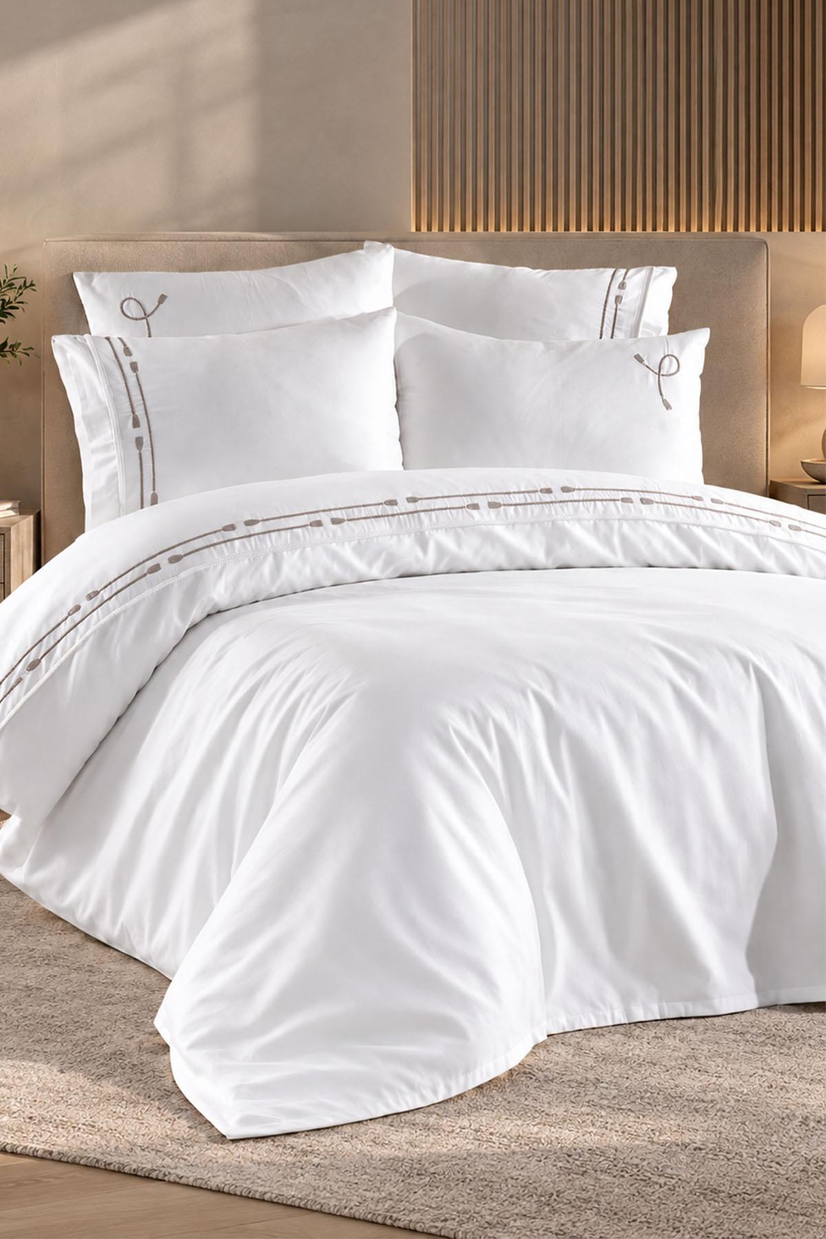 Ensemble de housse de couette 6 pièces Rom en satin de coton brodé, taille super king.