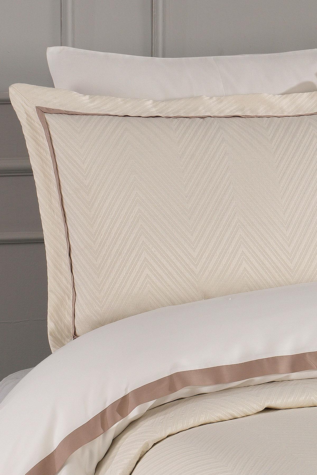 Housse de couette et courtepointe Soreno à rayures, taille Super King, 7 pièces