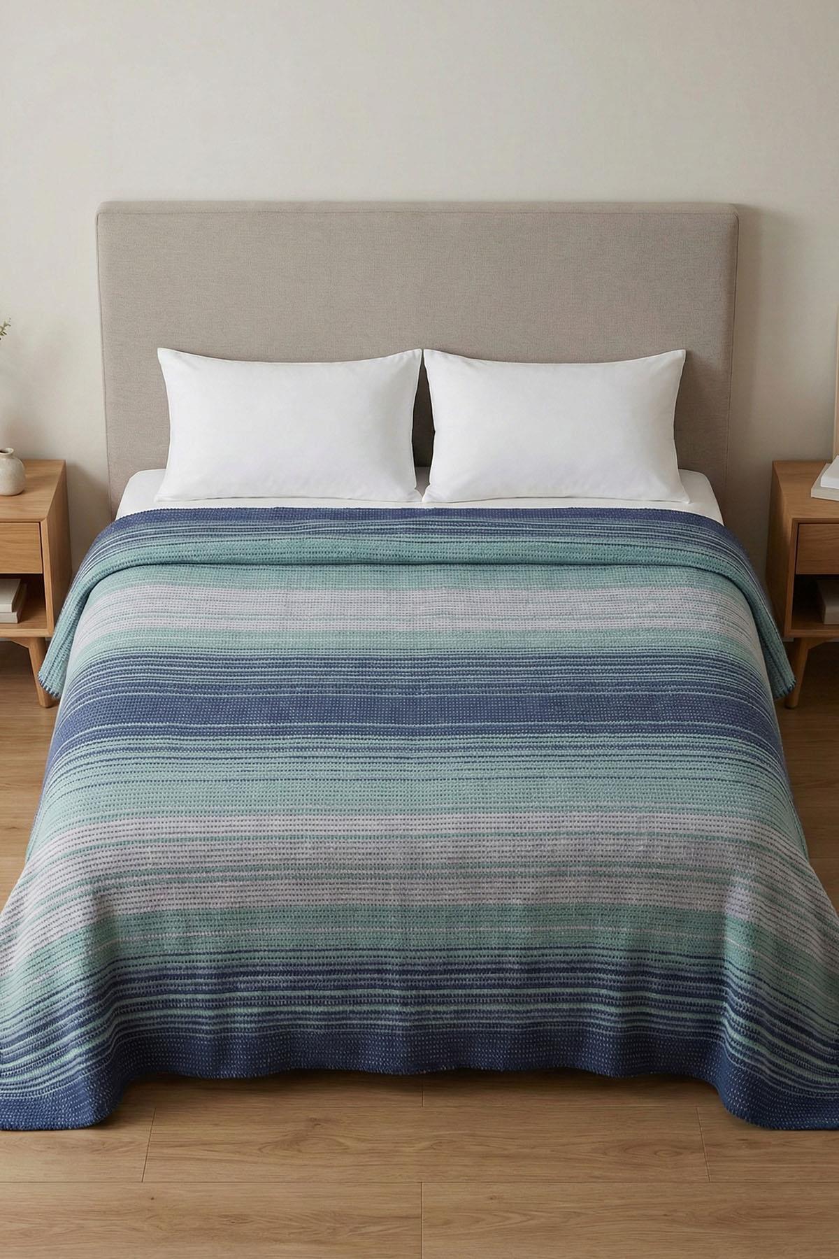 Couverture double à rayures tendance (180 x 220 cm)