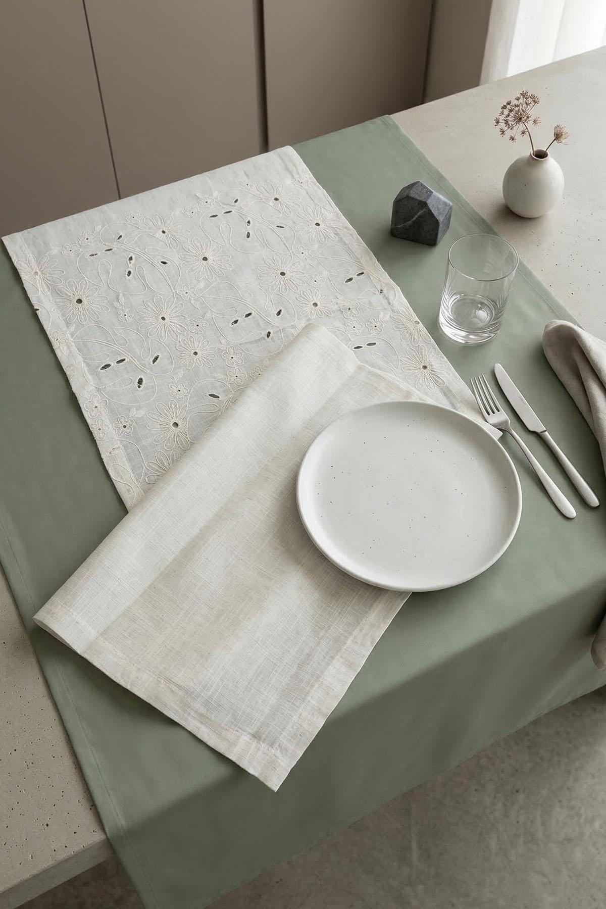 Runner Britain brodé antitache sans repassage (40 x 120 cm)