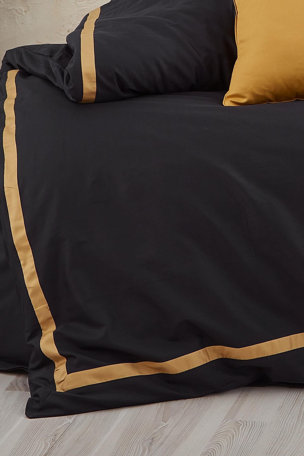 Carisma Piped Cotton Sateen Super King Size 7-Piece Duvet Cover Set