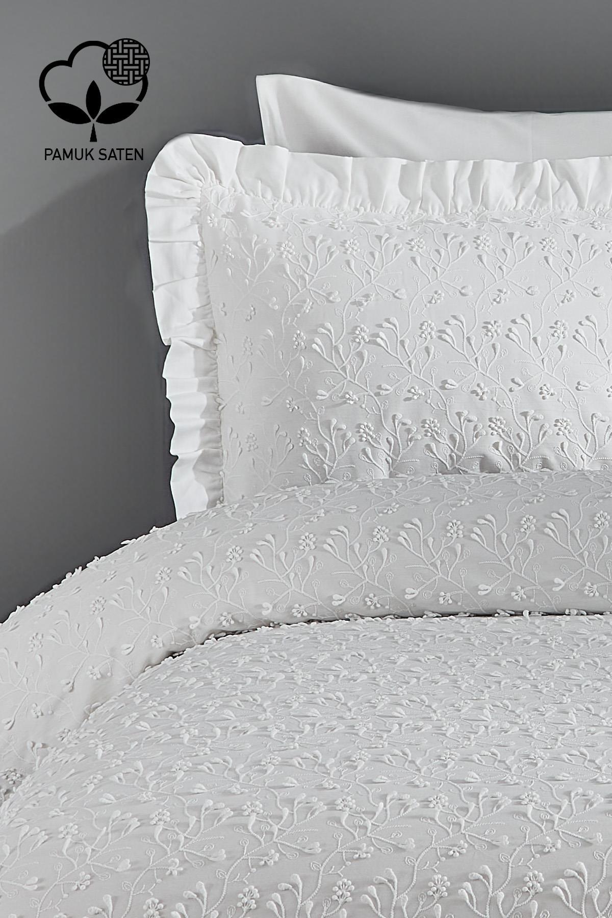 Parure de lit double en satin de coton blanc avec broderies et taies d'oreiller à volants