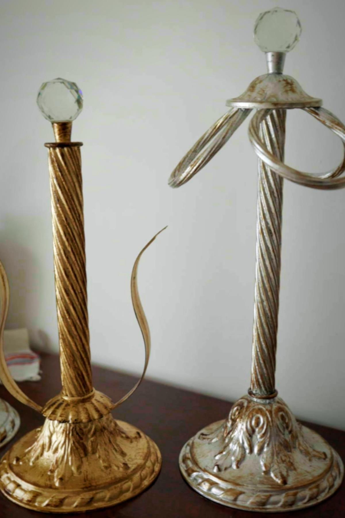 Porte-essuie-tout en papier avec détails en feuille d'argent Crystal et suspension triple - Nazik Home - De la valeur pour mon foyer !