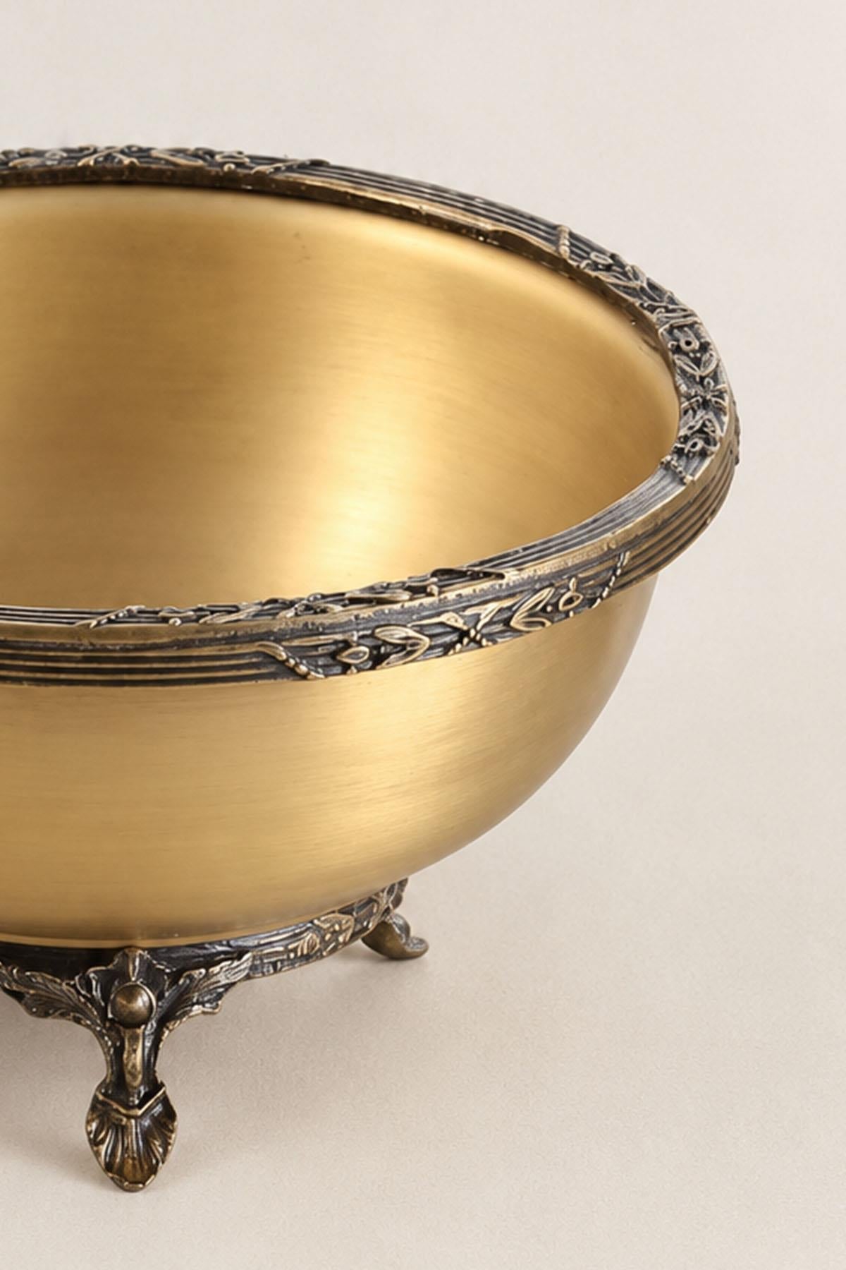 Bol de service Kessa à détails antiques (17 cm)