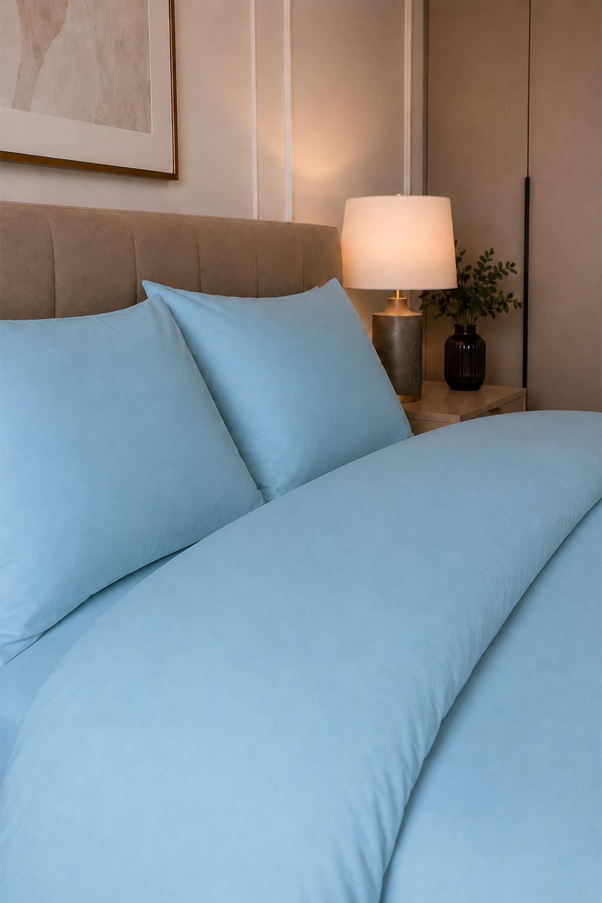 Parure de lit double 4 pièces en satin de coton uni Melodi