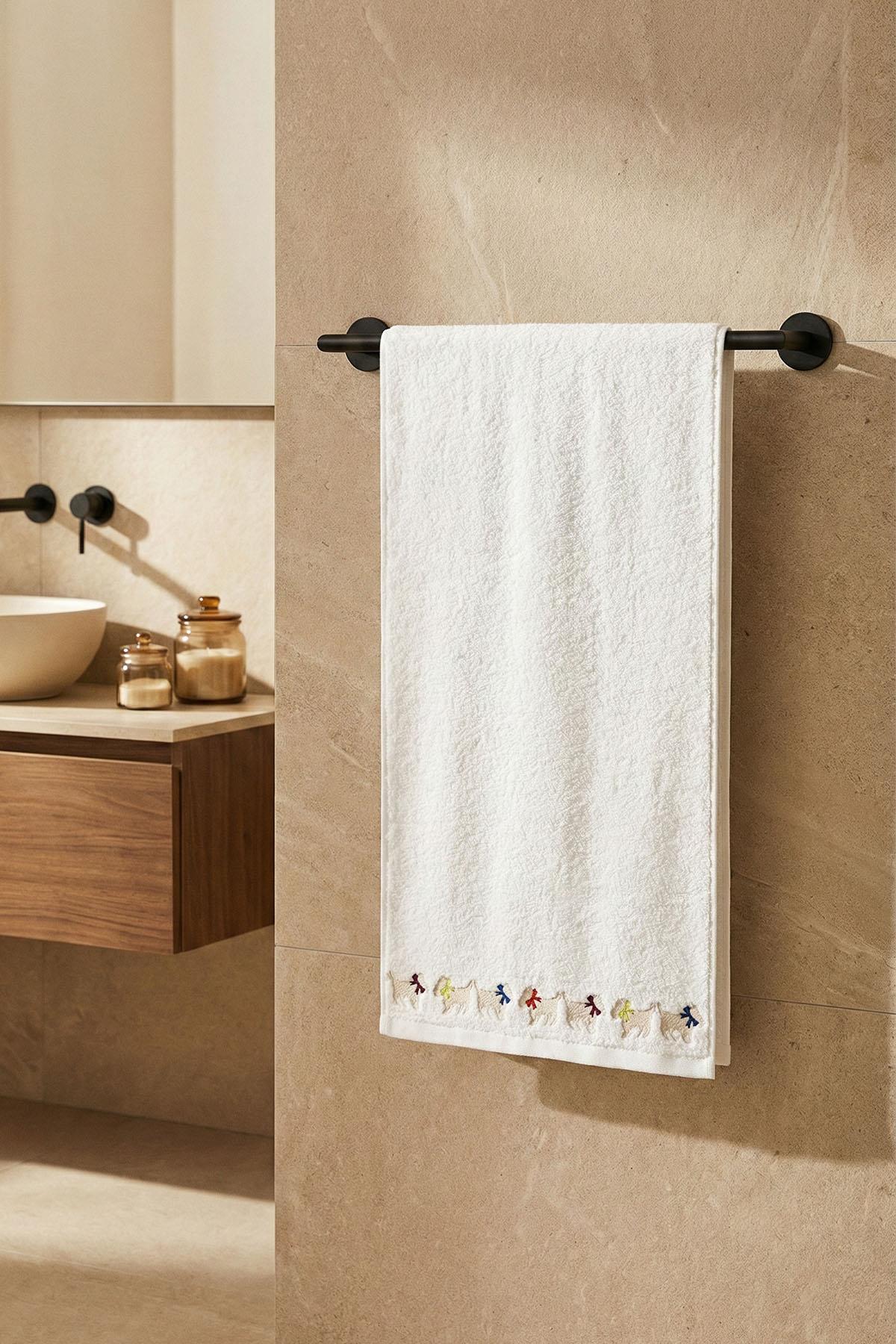 Essuie-mains brodé Milu Mini Chien (30 x 50 cm)