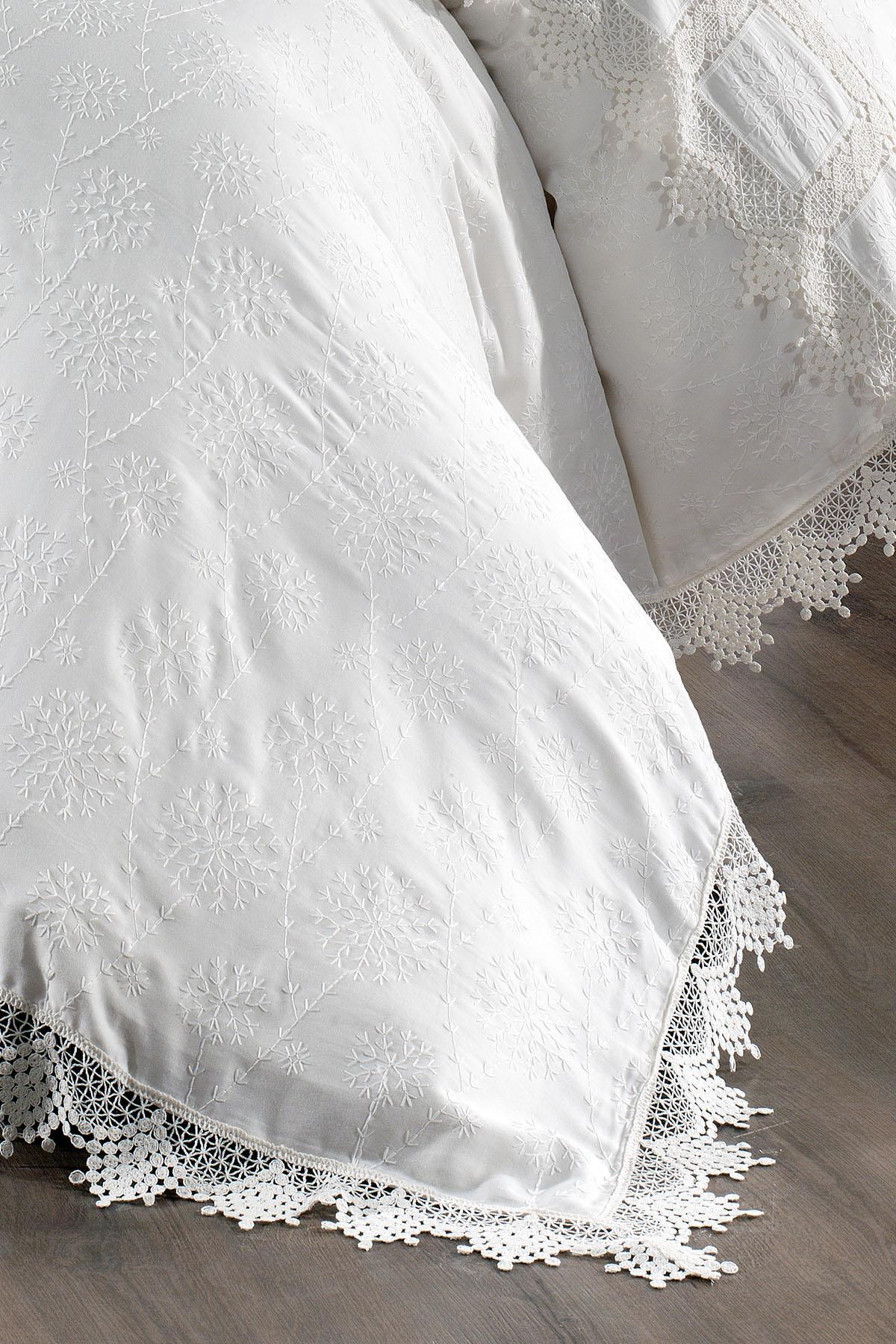 Mirage Lace Trimmed Cotton Satin King Size 6-Piece Duvet Cover Set