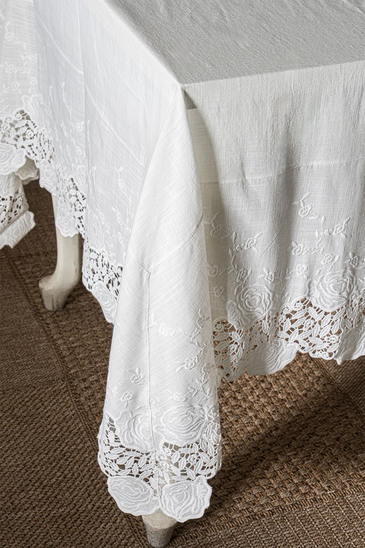 Nappe Morena à broderies florales, résistante aux taches et facile d'entretien (160 x 320 cm)