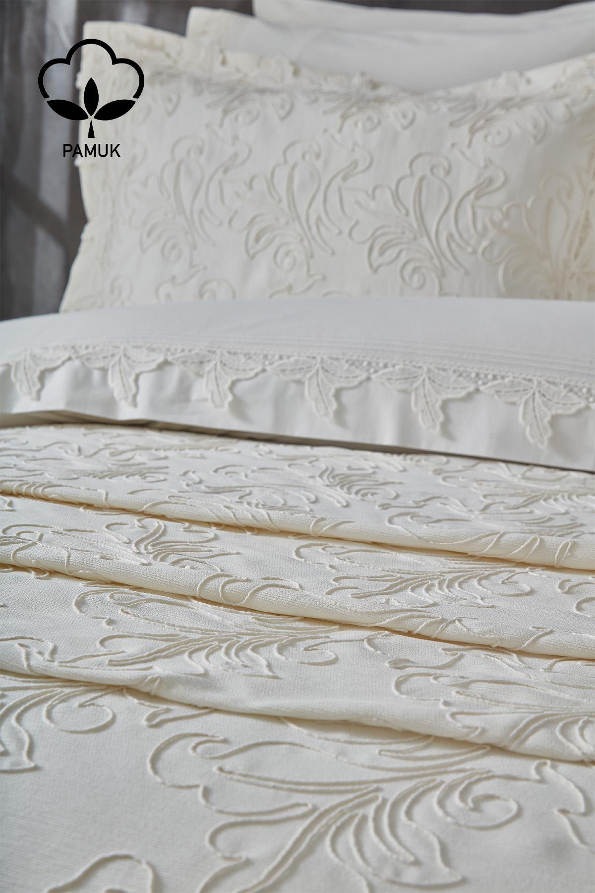 Ensemble de linge de lit 9 pièces Ribera avec broderies, comprenant housse de couette et couvre-lit pour lit double - Nazik Home - De la valeur pour mon foyer !