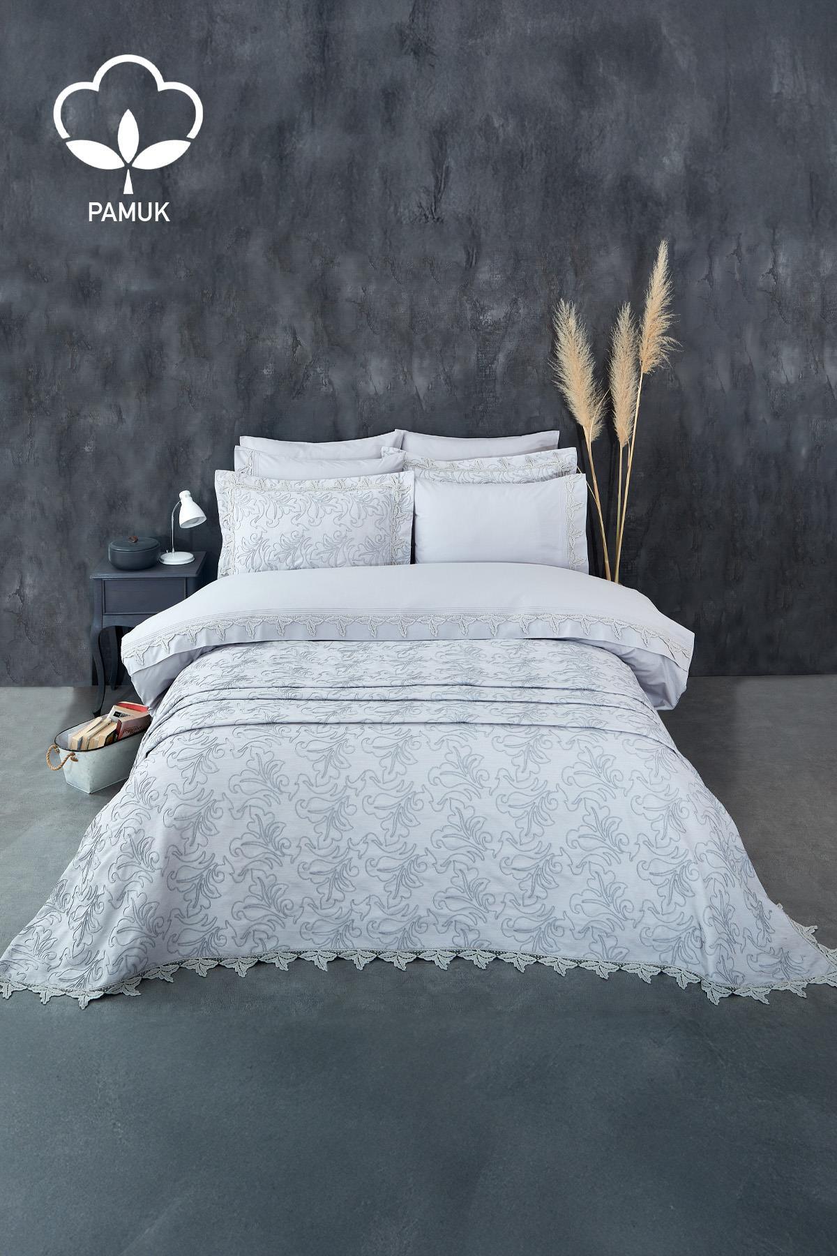 Ensemble de linge de lit 9 pièces Ribera avec broderies, comprenant housse de couette et couvre-lit pour lit double - Nazik Home - De la valeur pour mon foyer !