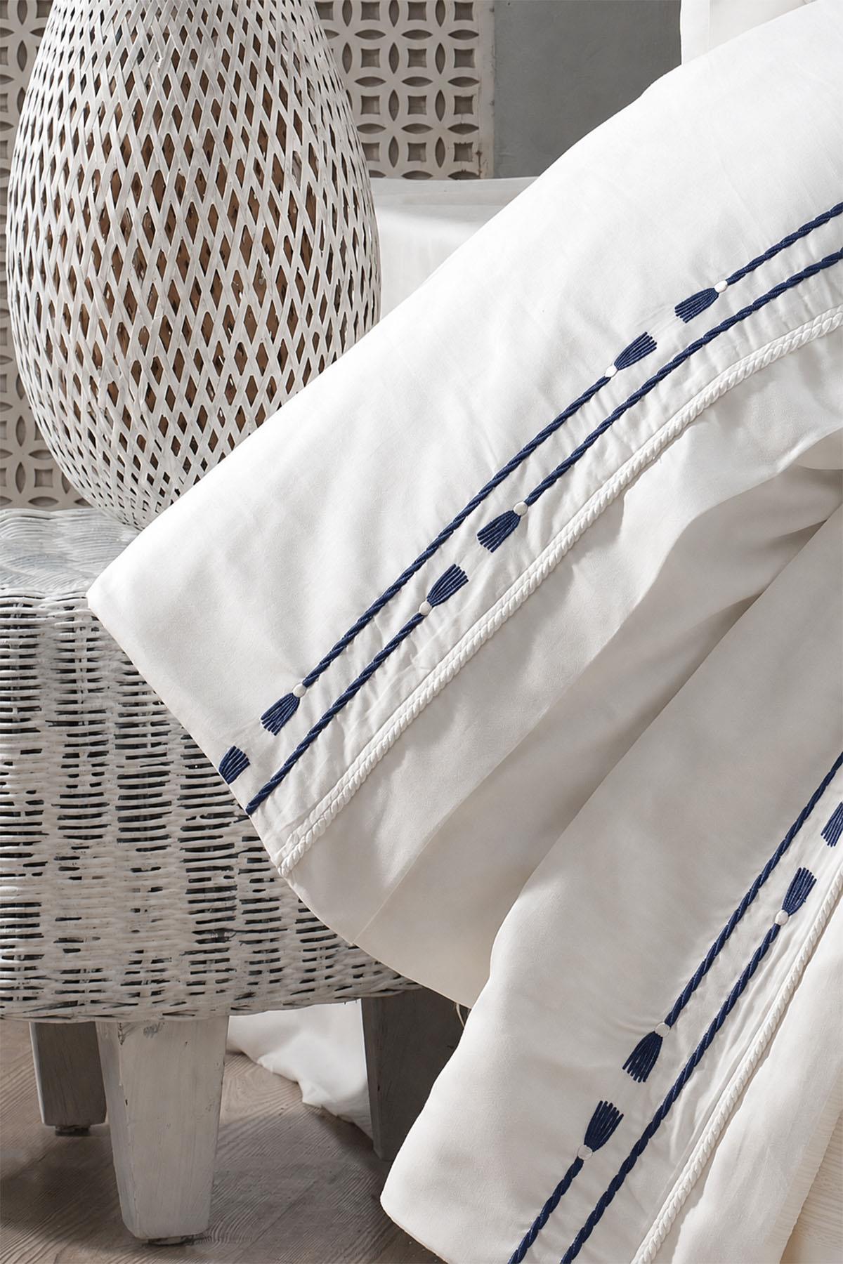 Roman Embroidered Double 7-Piece Duvet Cover + Pique Set