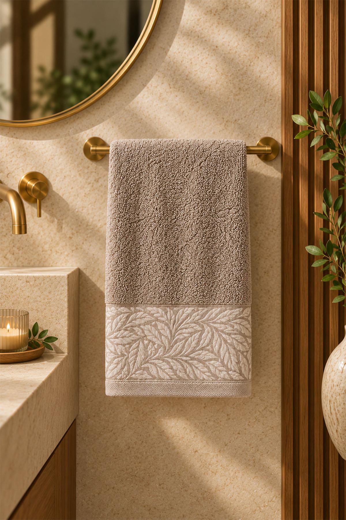Sage Leaf Pattern Hand Towel (30 x 50 cm)