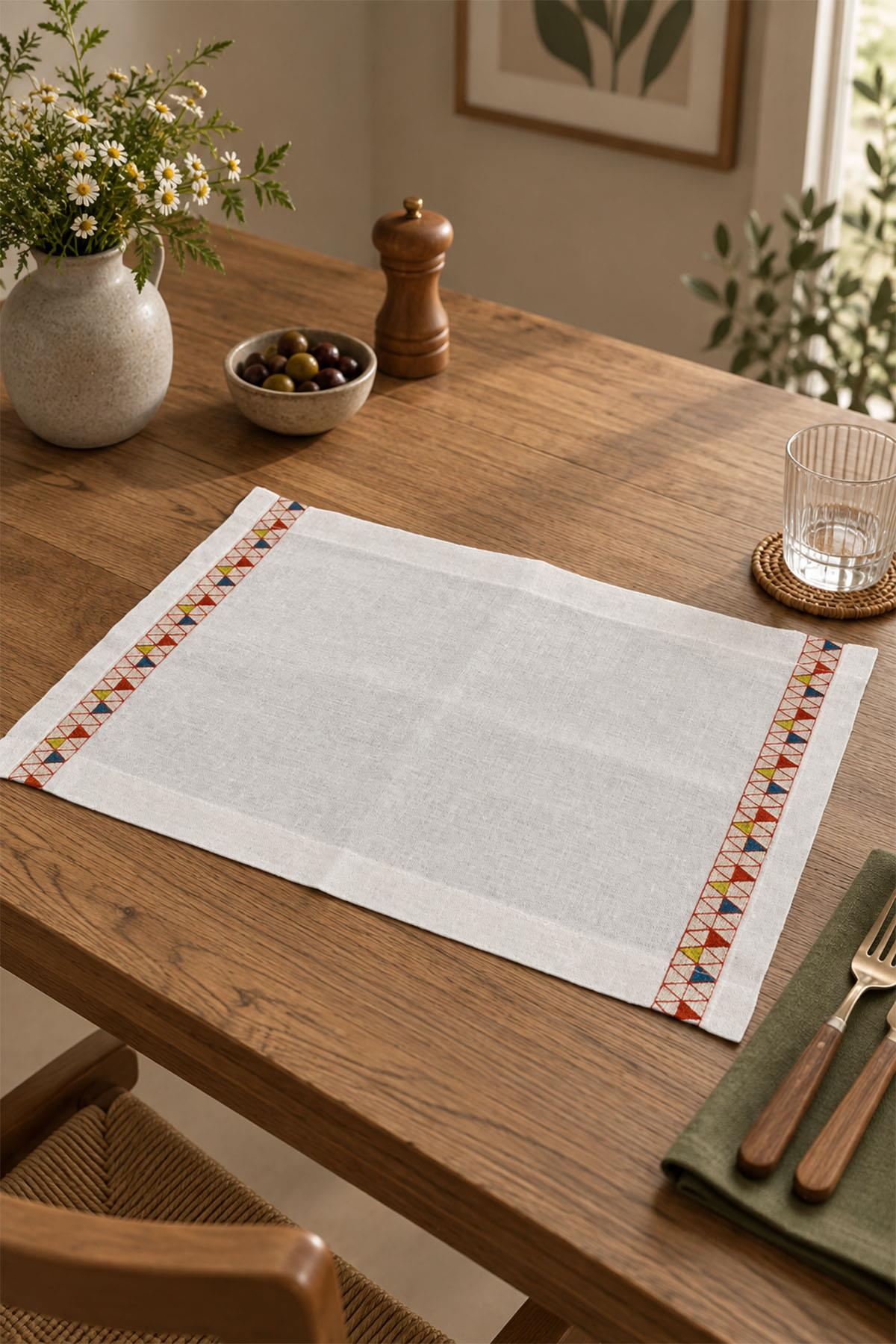 Set de table Tria à motif de carreaux, résistant aux taches et facile à réaliser (30 x 50 cm)